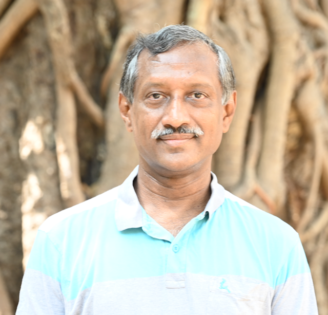 Photo of Prof. Suresh Govindarajan